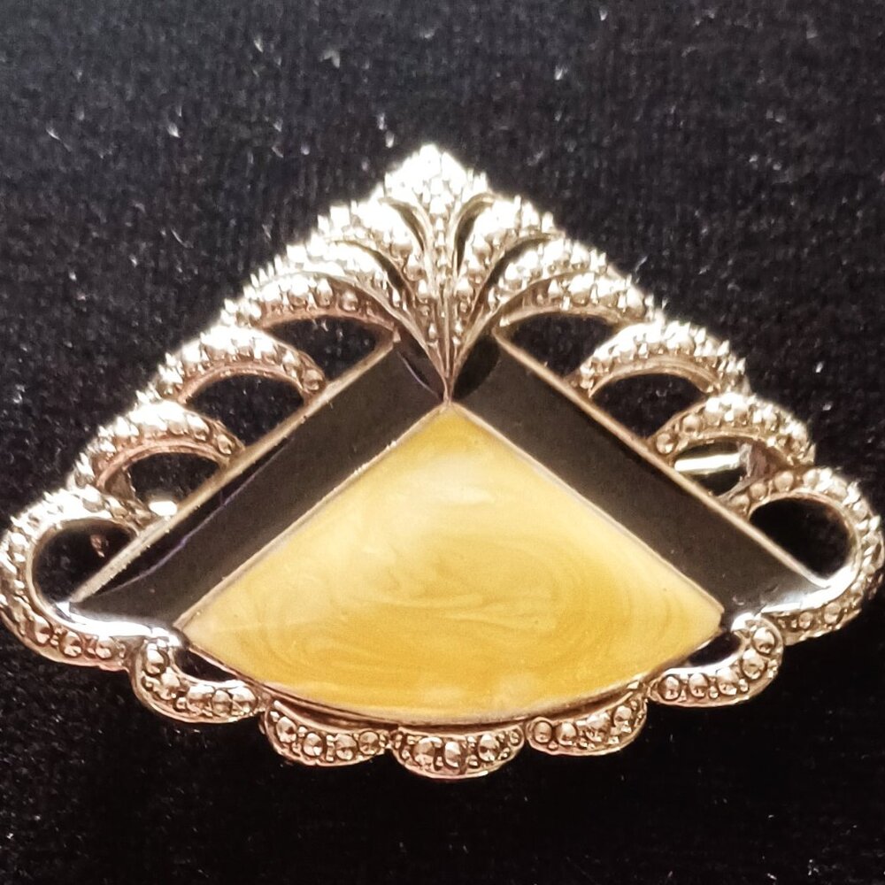Art Deco Marcasite, marbled Gold, with Black enamel Intricate Fan Brooch